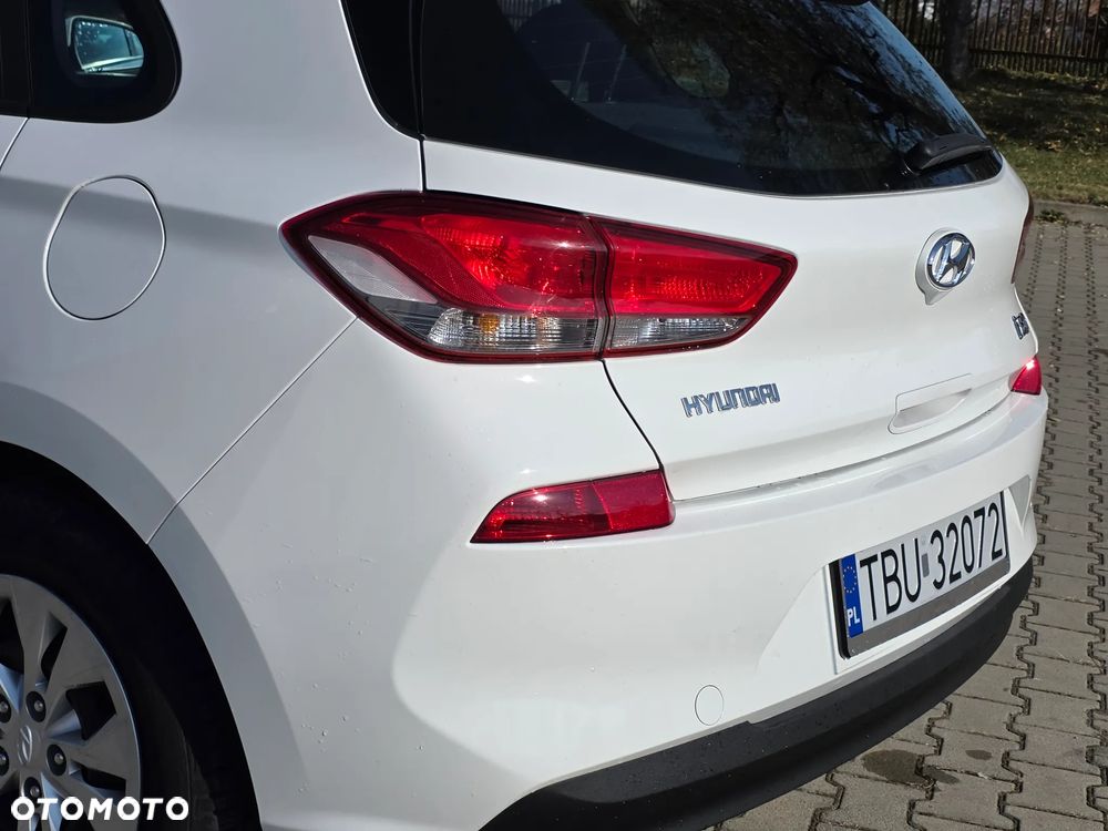 Hyundai i30 1.4 Comfort - 17