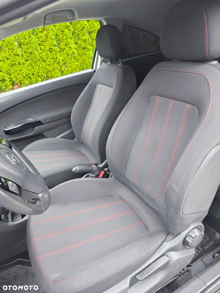 Opel Corsa 1.6 Turbo GSi - 16