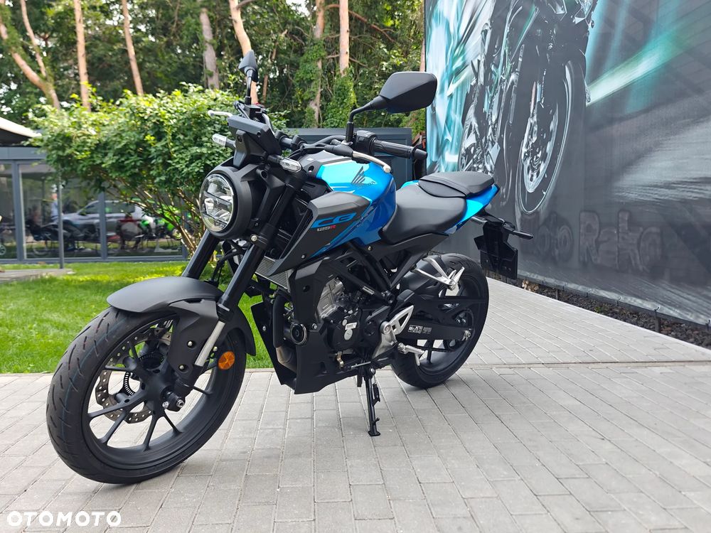 Honda CB - 1