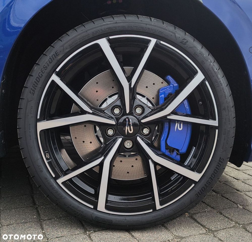 Volkswagen Golf - 25