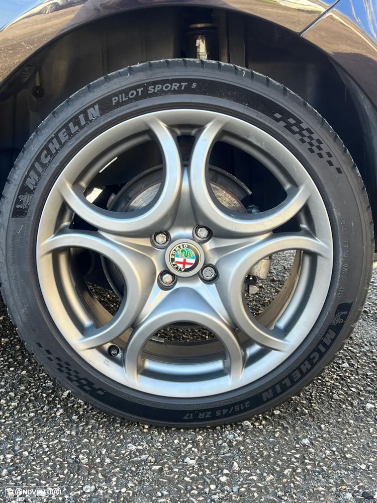 Alfa Romeo MiTo 1.4 T MultiAir Quadrifoglio Verde - 9