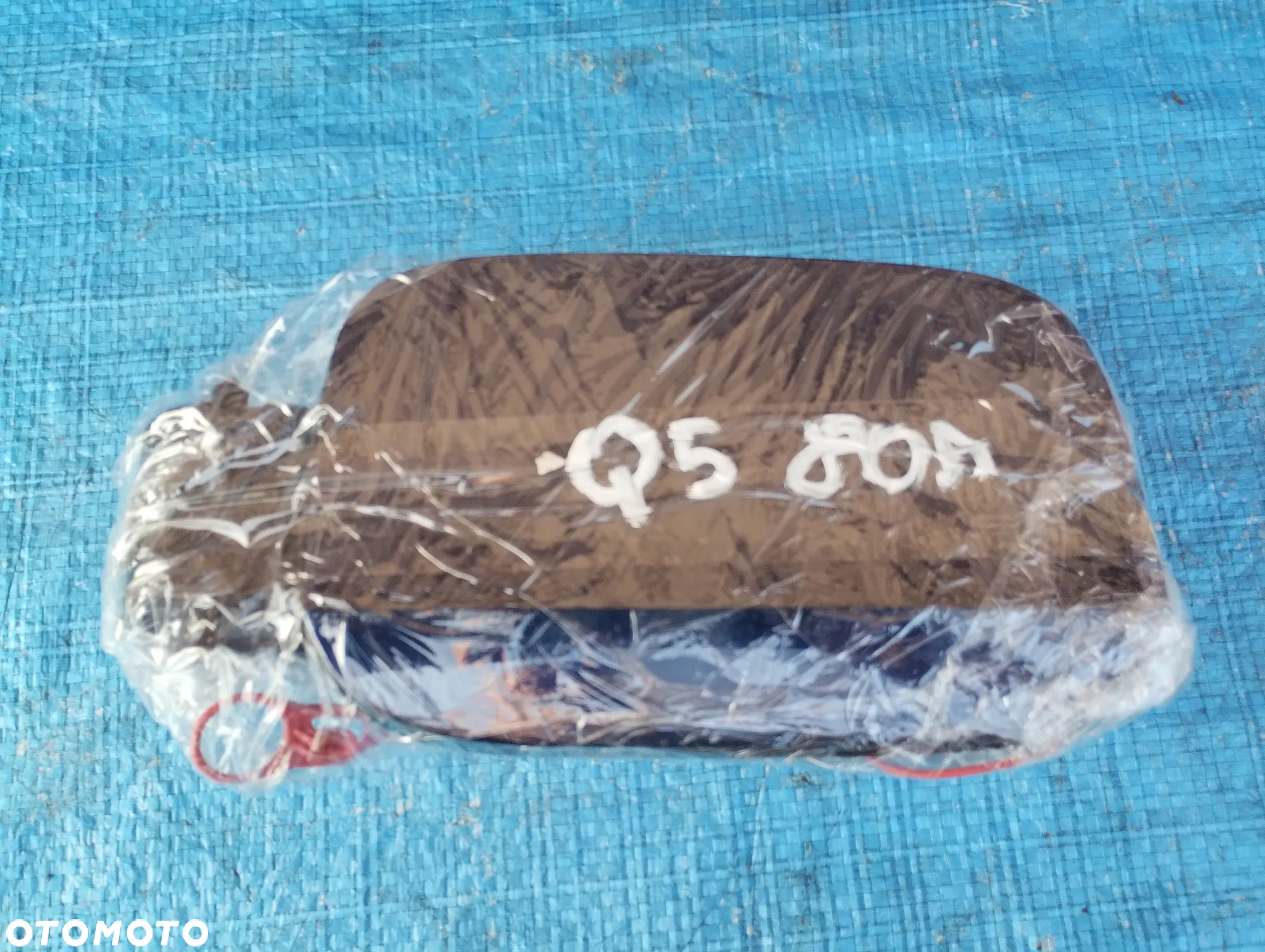 Audi Q5 80A  Klapka Wlewu Paliwa Wlew Benzyna Kolor LX5H  2019 - 5