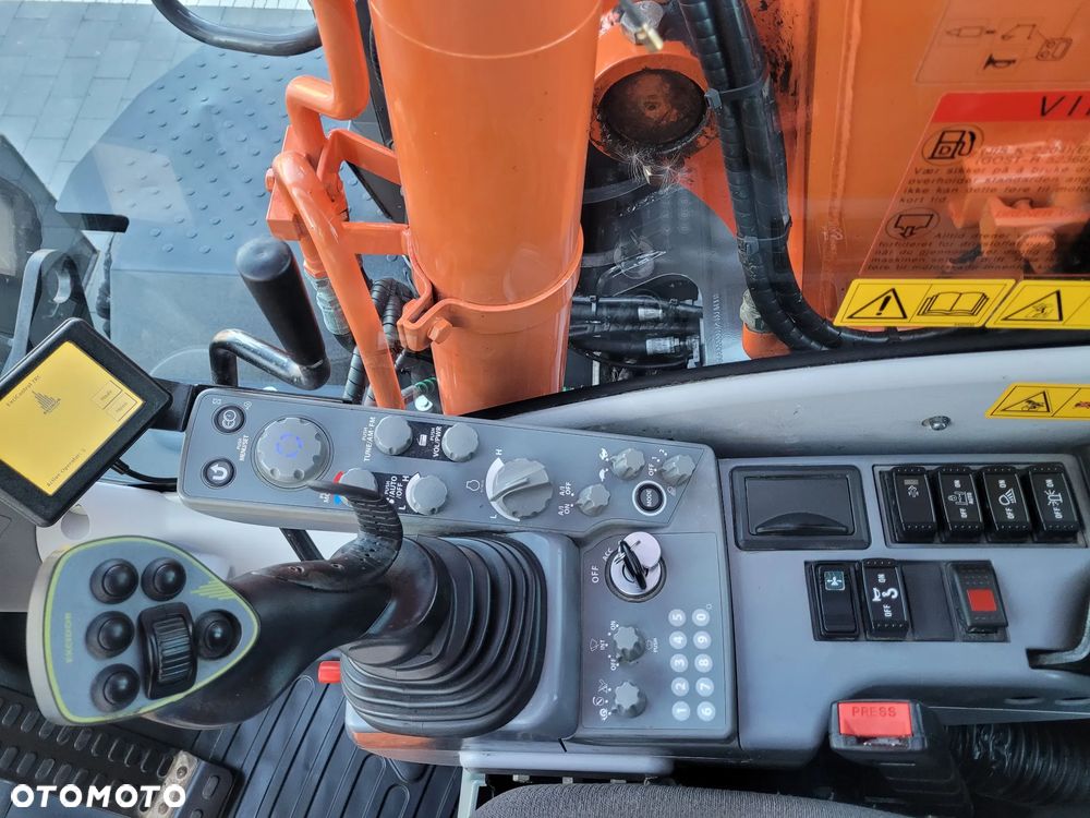 Hitachi ZX140W / ROTOTILT / SUPER STAN / - 25