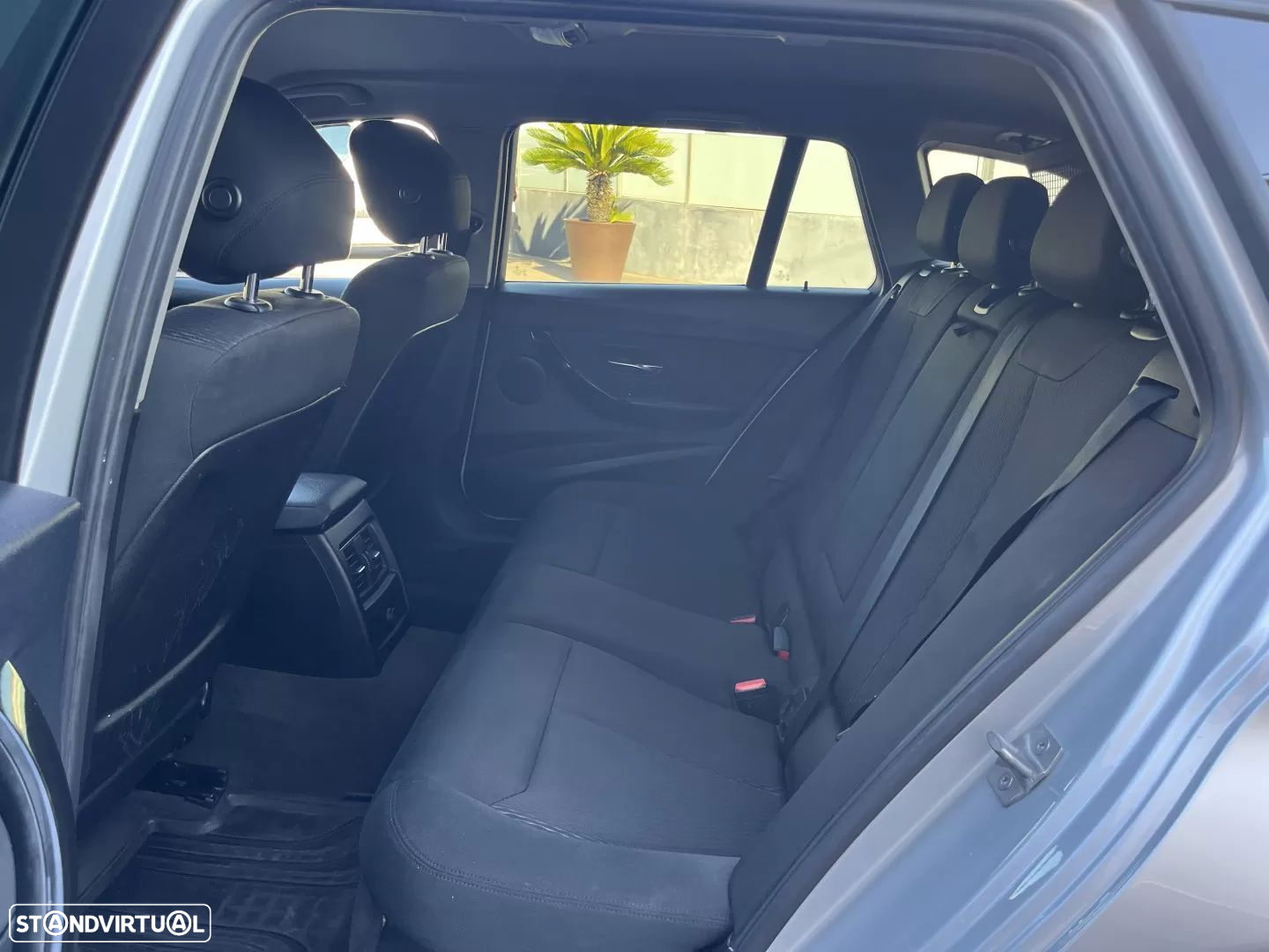 BMW 318 d Touring Aut. Sport Line - 42