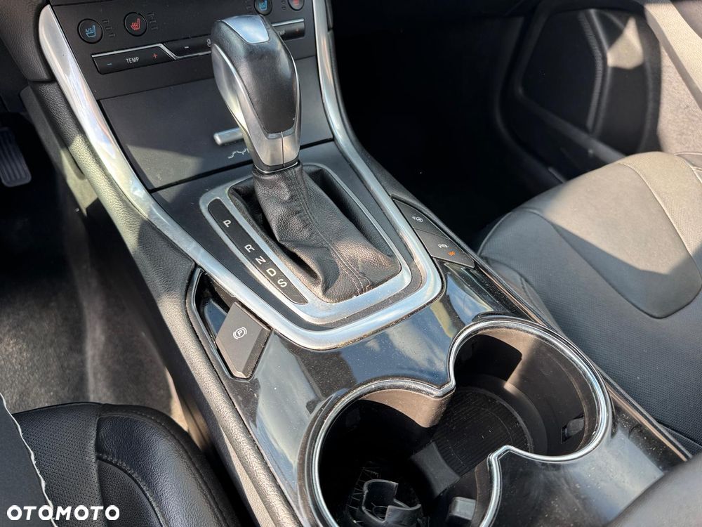 Ford Edge - 16
