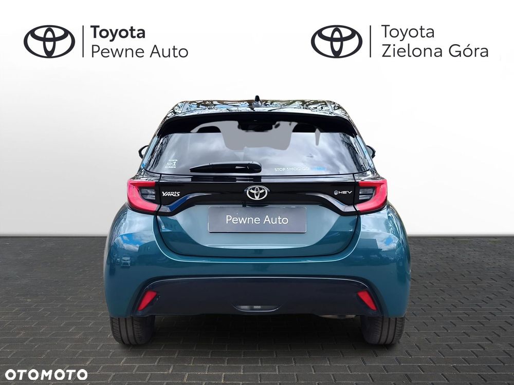 Toyota Yaris Hybrid 1.5 Executive - 4