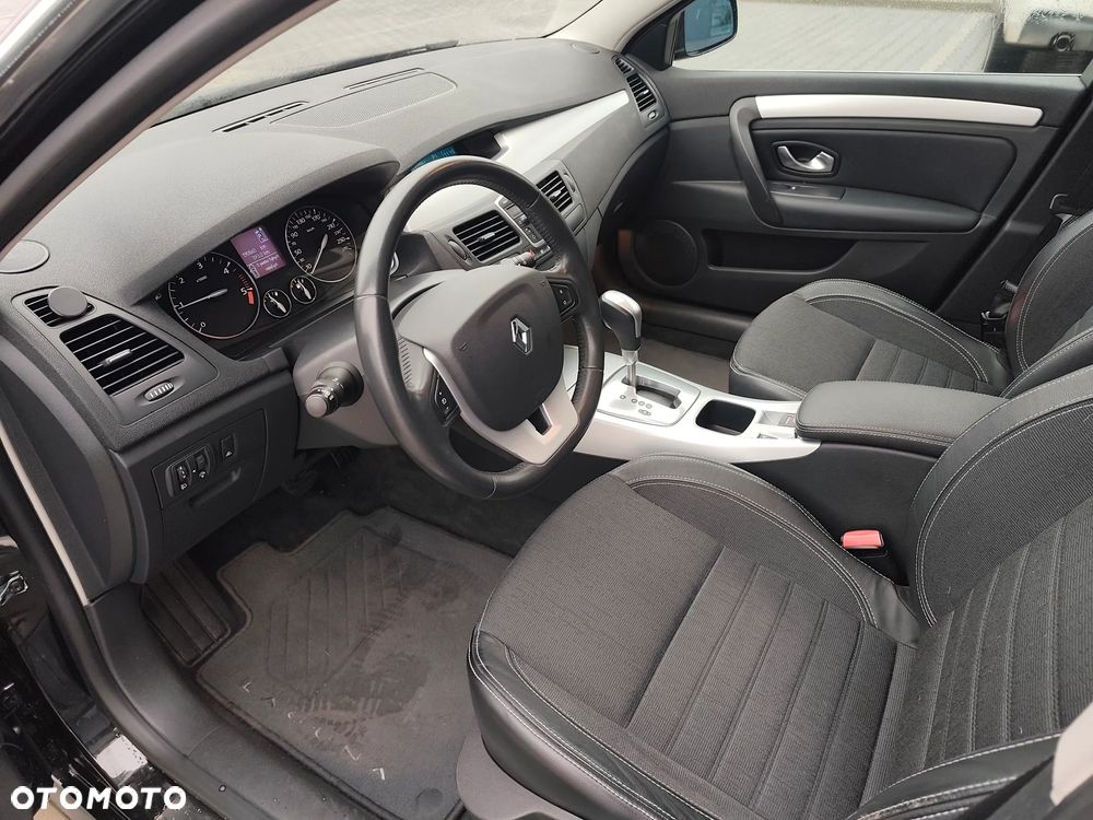 Renault Laguna dCi 150 FAP Dynamique - 9