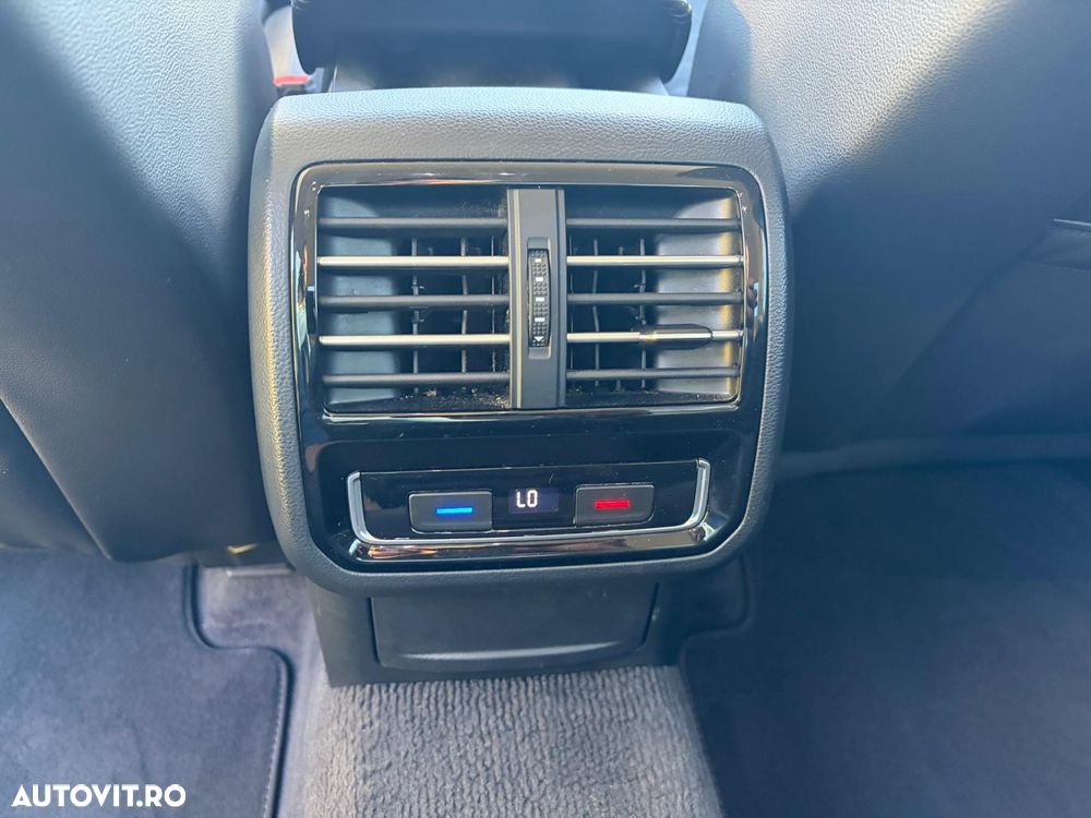 Volkswagen Passat - 17