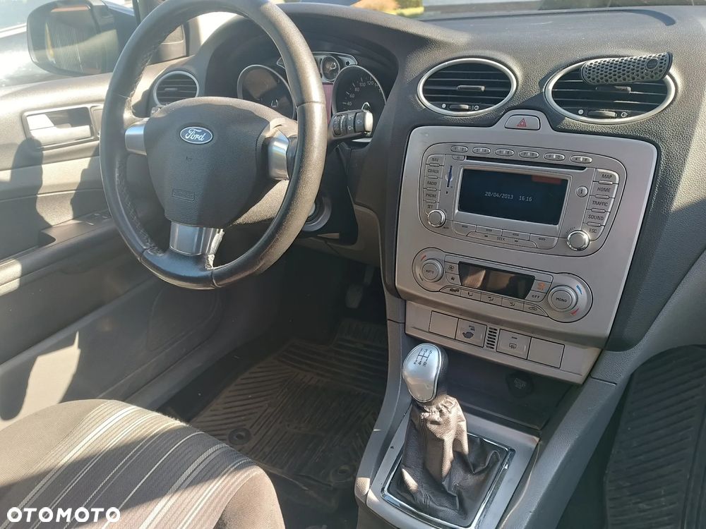 Ford Focus - 10