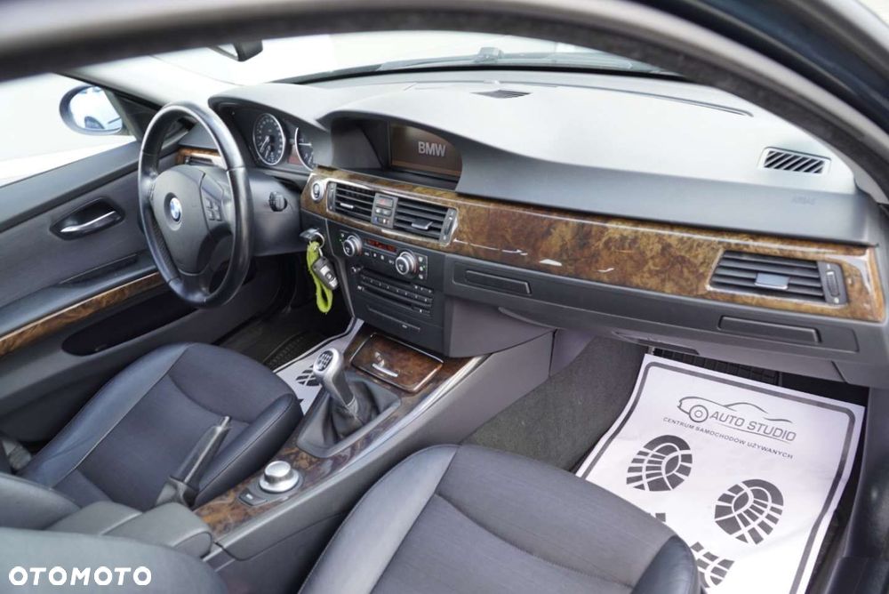 BMW Seria 3 320d DPF - 9