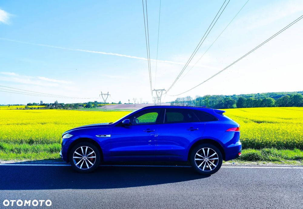 Jaguar F-Pace 2.0 i4D AWD R-Sport - 35