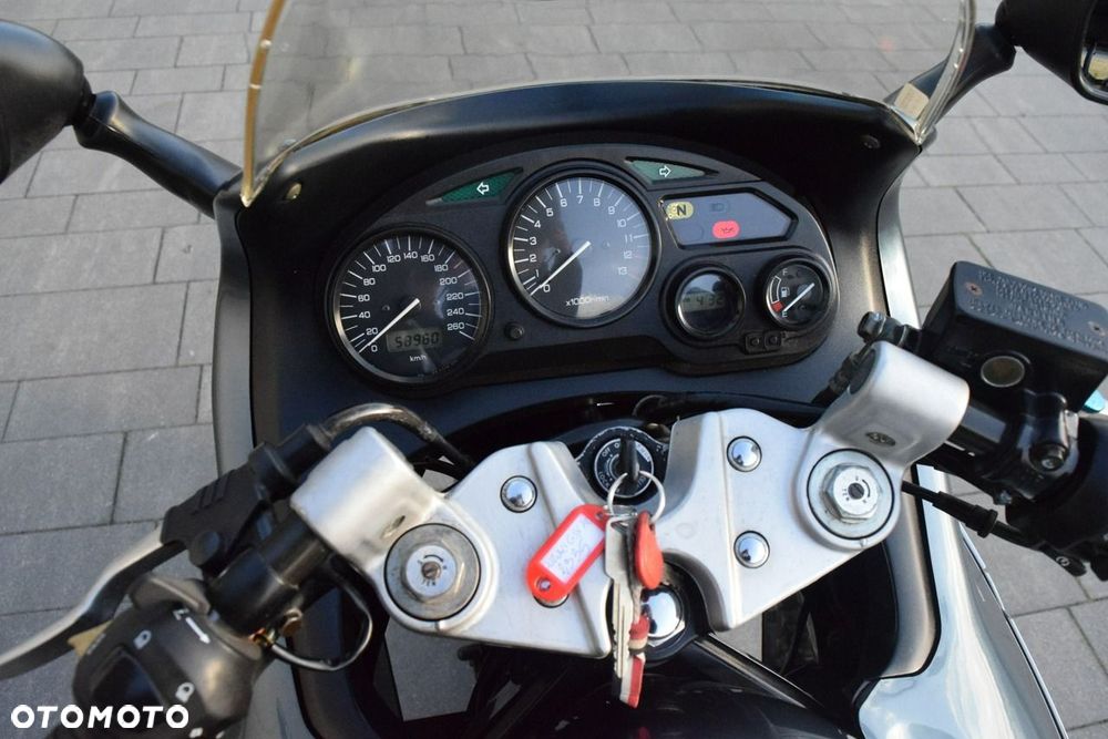 Suzuki GSX - 5