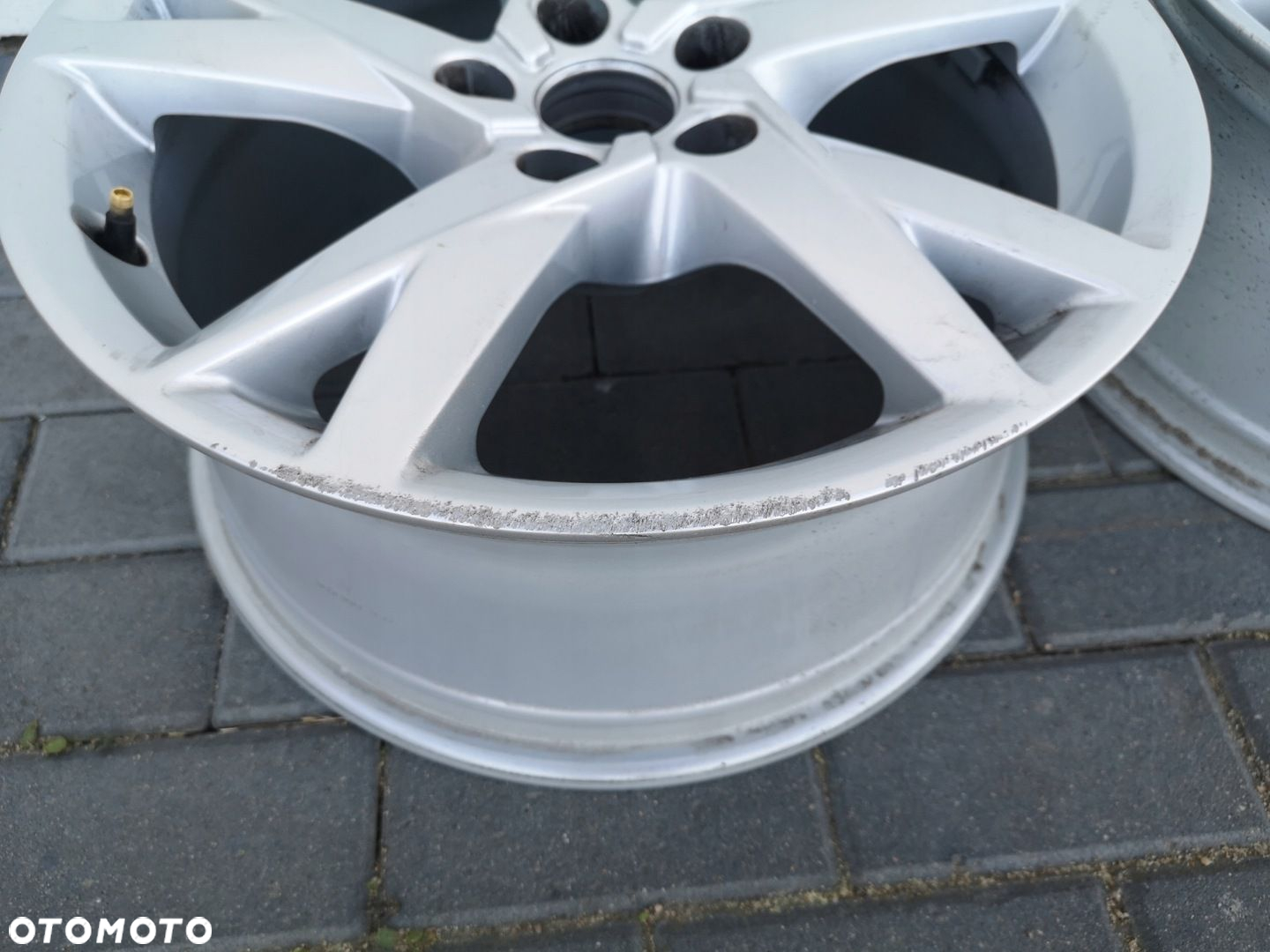 Felga aluminiowa Audi A4 17 cali - 5