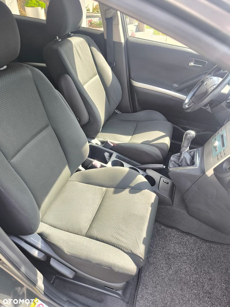 Toyota Corolla Verso 1.8 Luna - 15