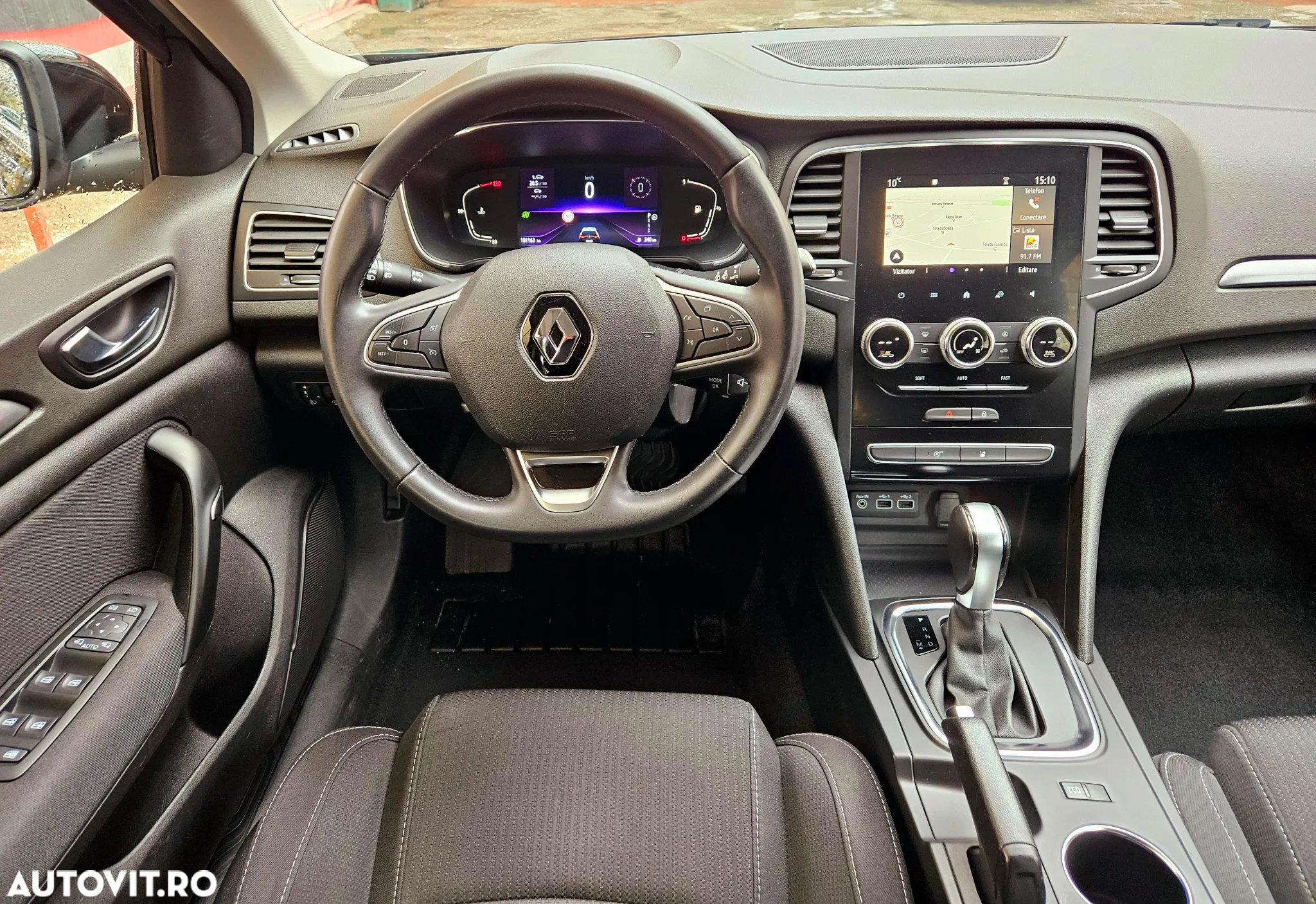 Renault Megane BLUE dCi 115 EDC BUSINESS EDITION - 4