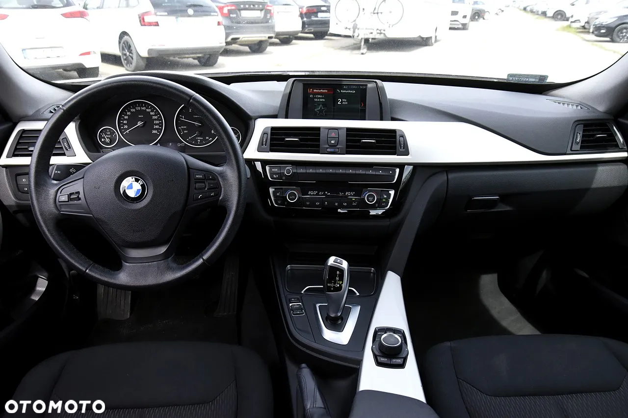 BMW 3GT 318d Business Edition - 16
