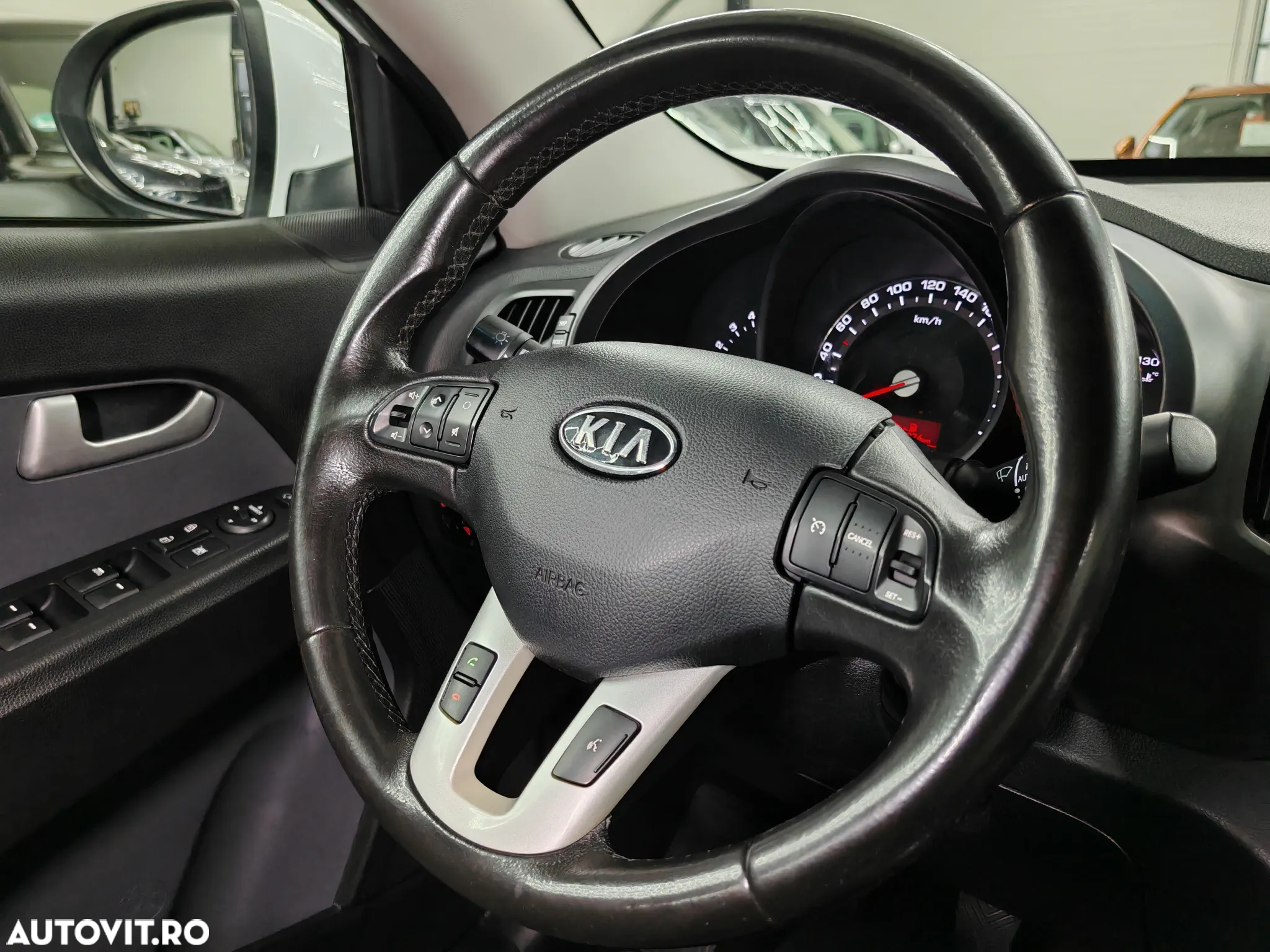 Kia Sportage 1.7 CRDI 2WD Dream-Team Edition - 9