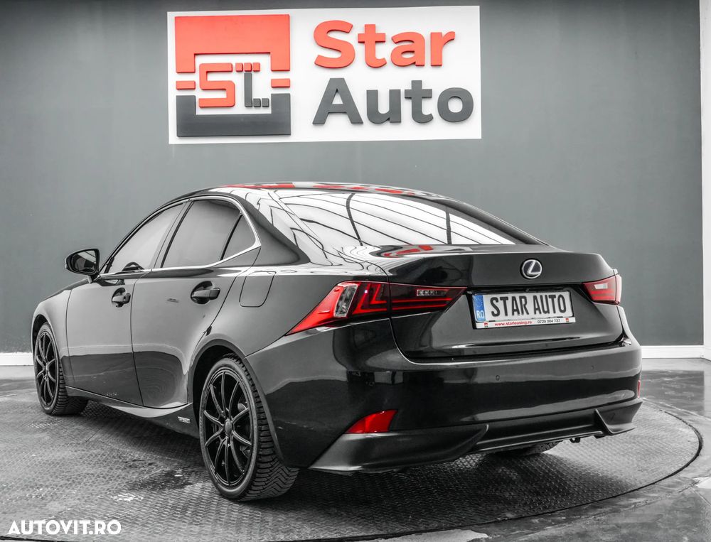 Lexus Seria IS 300h Executive Plus - 5