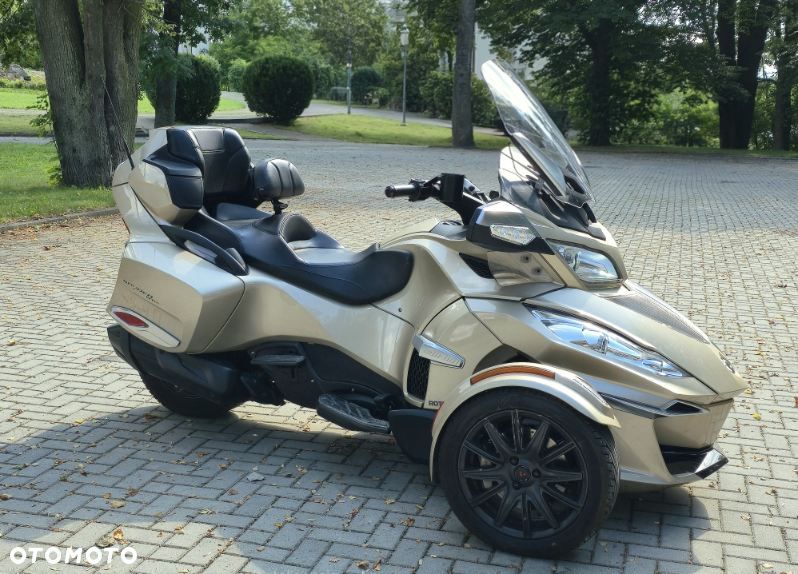 Can-Am Spyder - 8