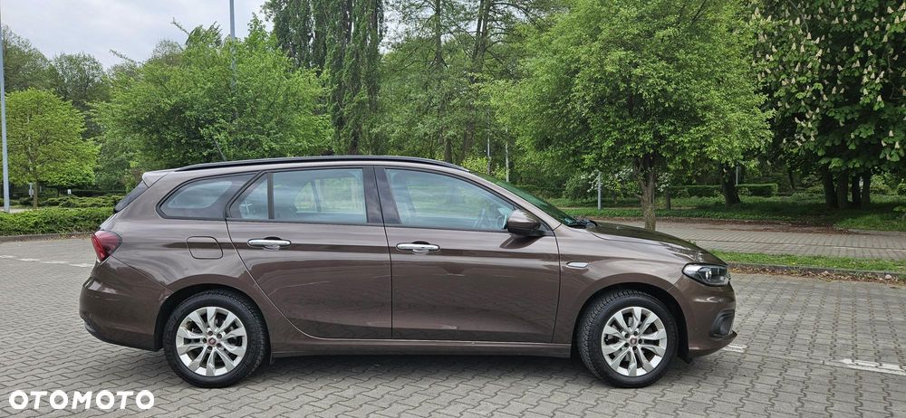 Fiat Tipo 1.4 16v Lounge EU6d - 4