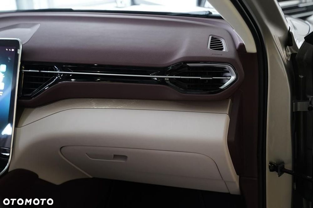 Bestune T90 2.0T Elegance - 28