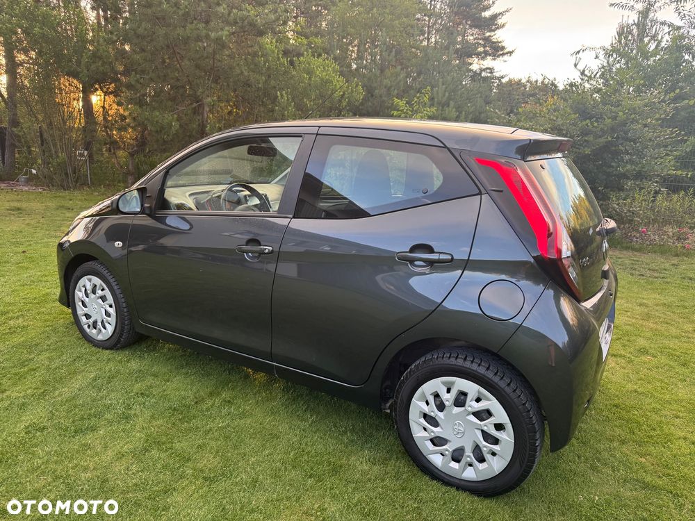 Toyota Aygo 1.0 VVT-i Color Edition - 10