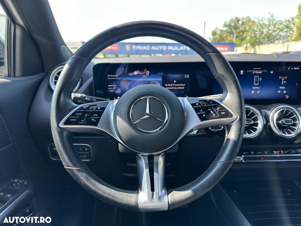 Mercedes-Benz GLA 250 e - 17