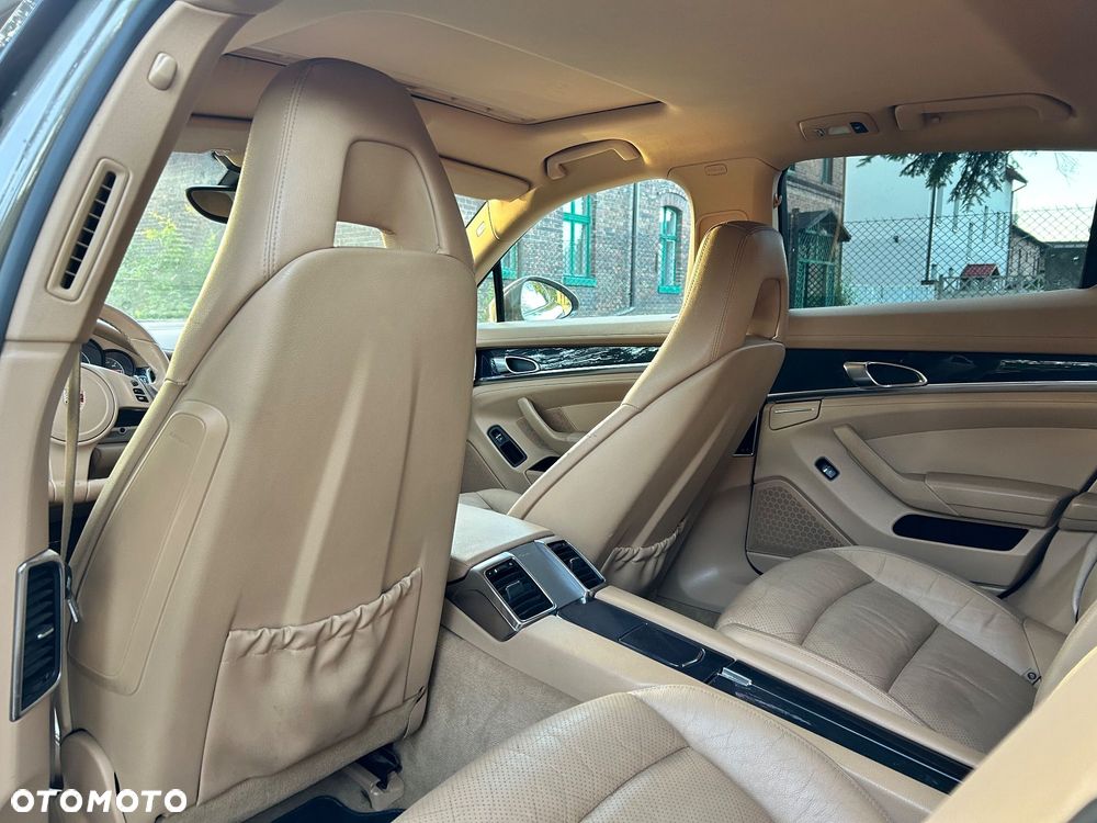 Porsche Panamera Diesel - 16