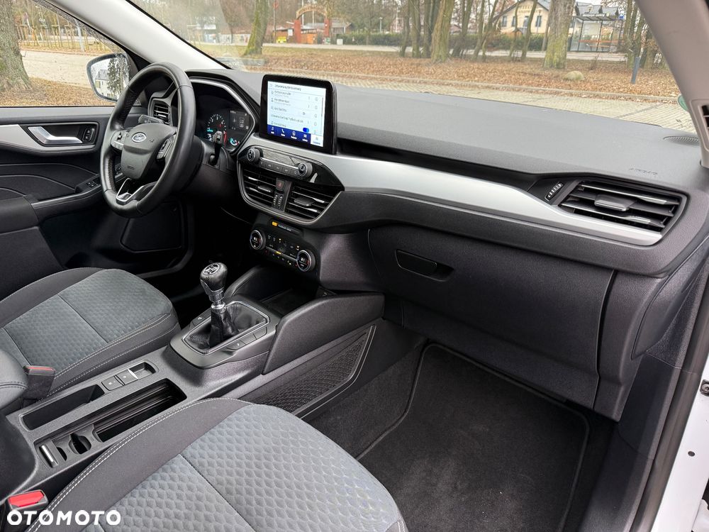 Ford Kuga 2.0 EcoBlue Hybrid TITANIUM - 29