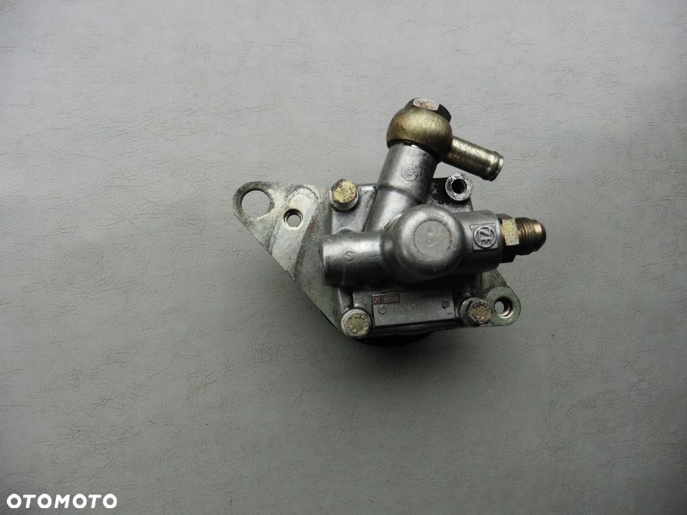 Pompa wspomagania Mercedes MB 100 W631 0004600980 7681955195 - 3