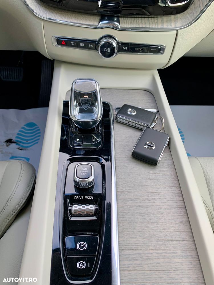 Volvo XC 60 T8 Twin Engine AWD Inscription - 26