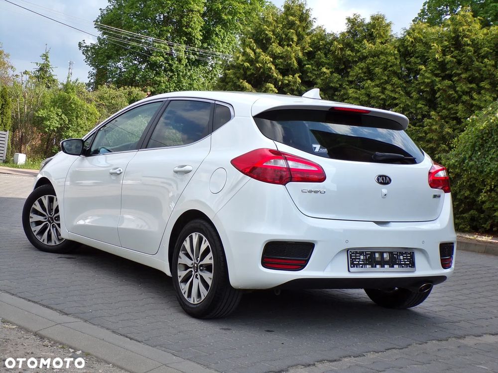 Kia Ceed 1.6 CRDi L - 4