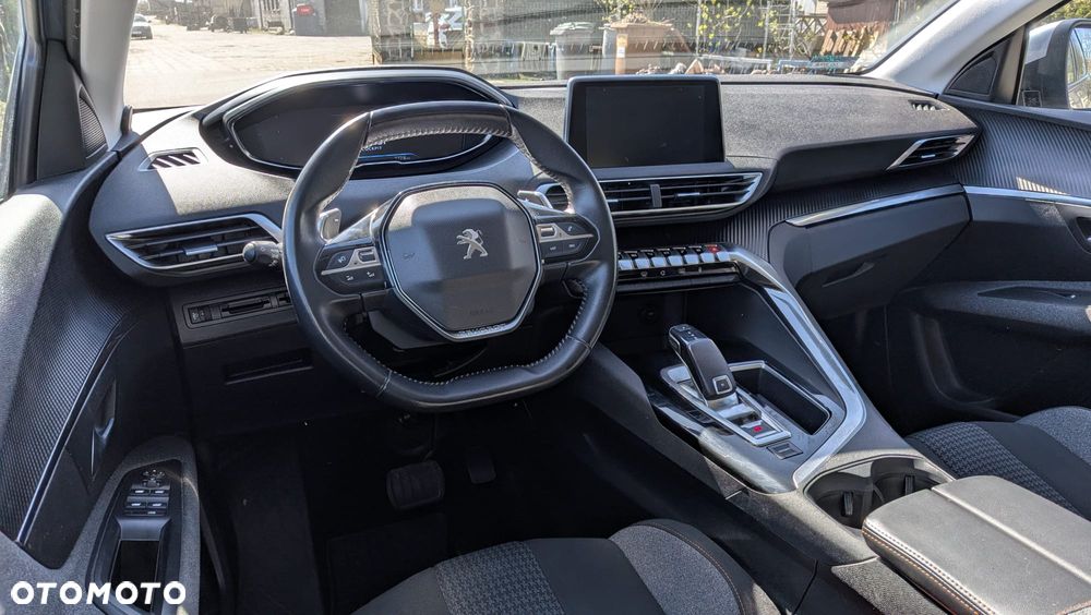 Peugeot 3008 1.5 BlueHDi Active S&S EAT8 - 10