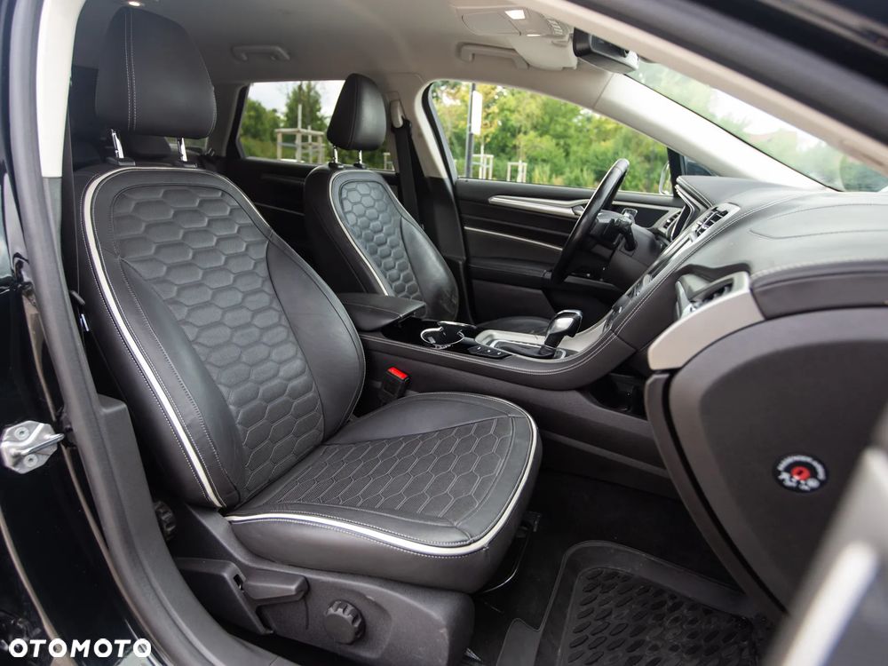 Ford Mondeo 2.0 EcoBoost STart-Stopp Autom Vignale - 23
