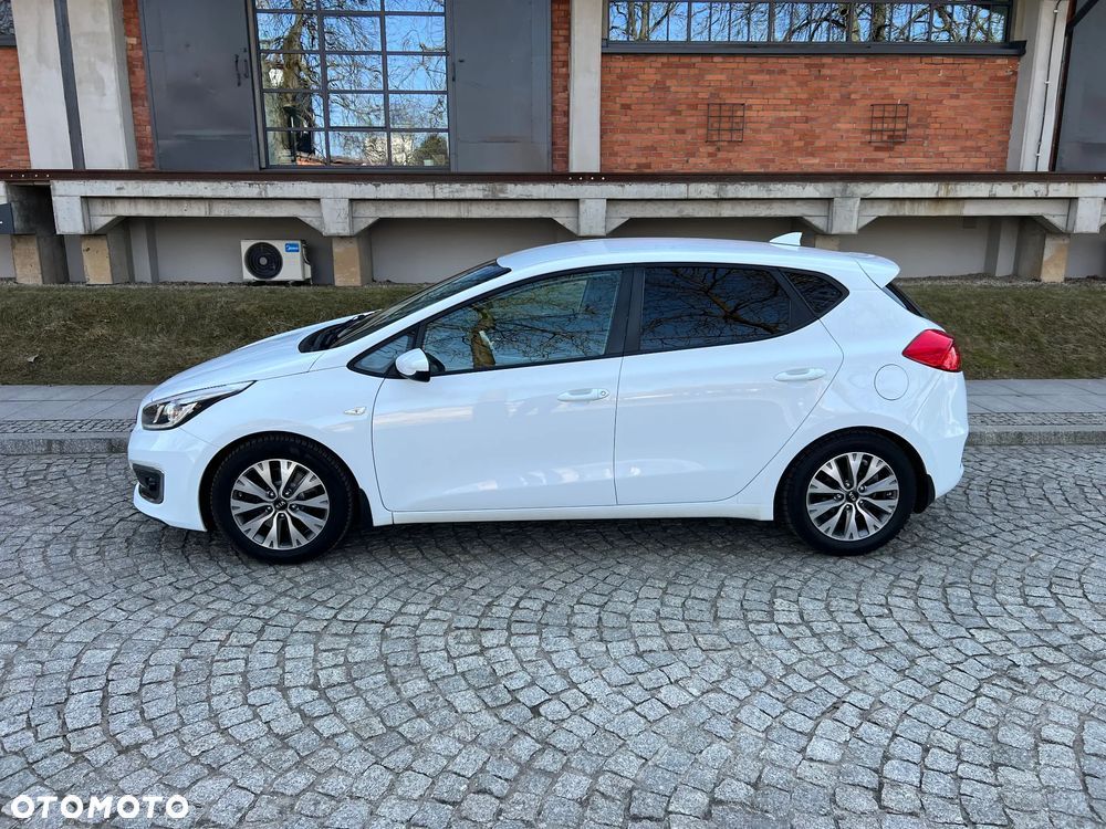Kia Ceed 1.6 CRDi M - 4