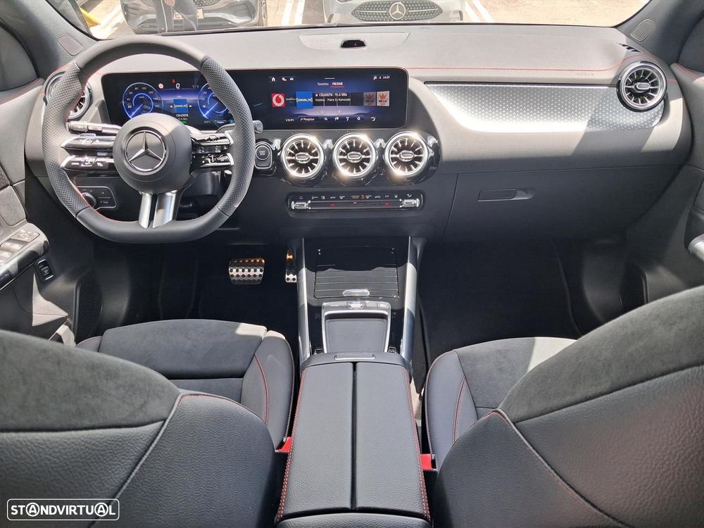 Mercedes-Benz EQA 250+ AMG Line - 18