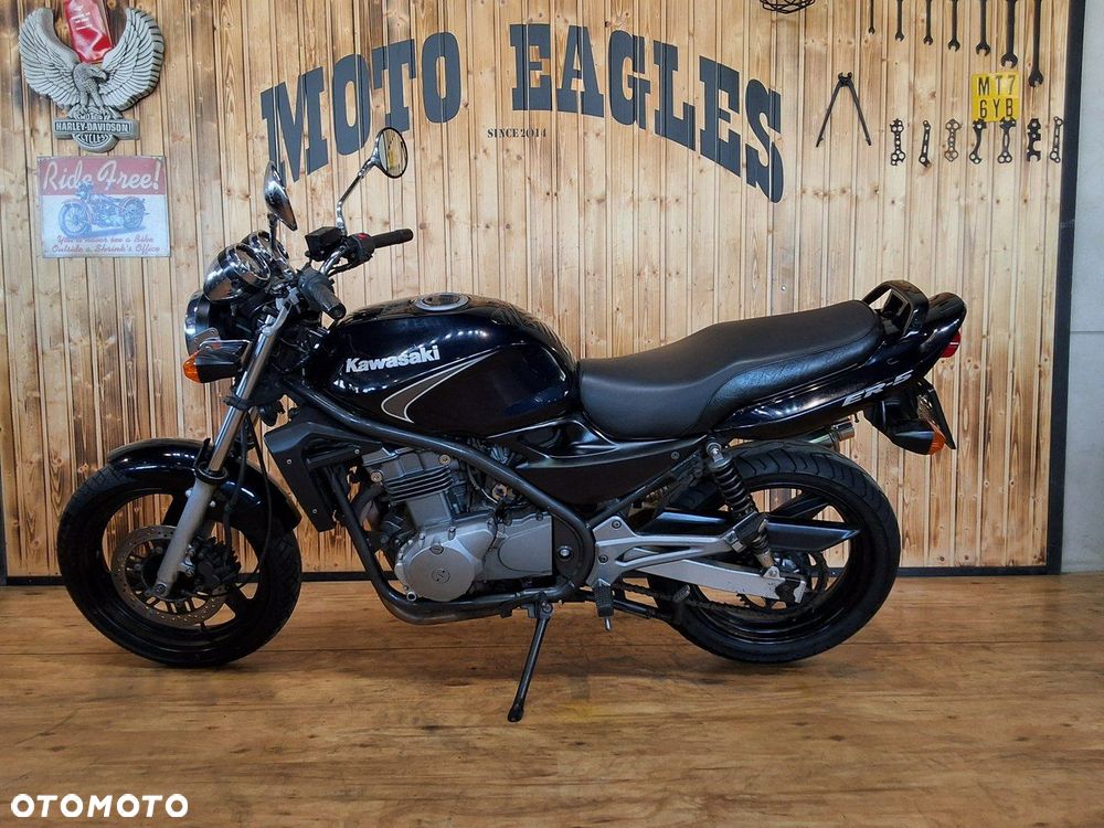 Kawasaki ER - 7