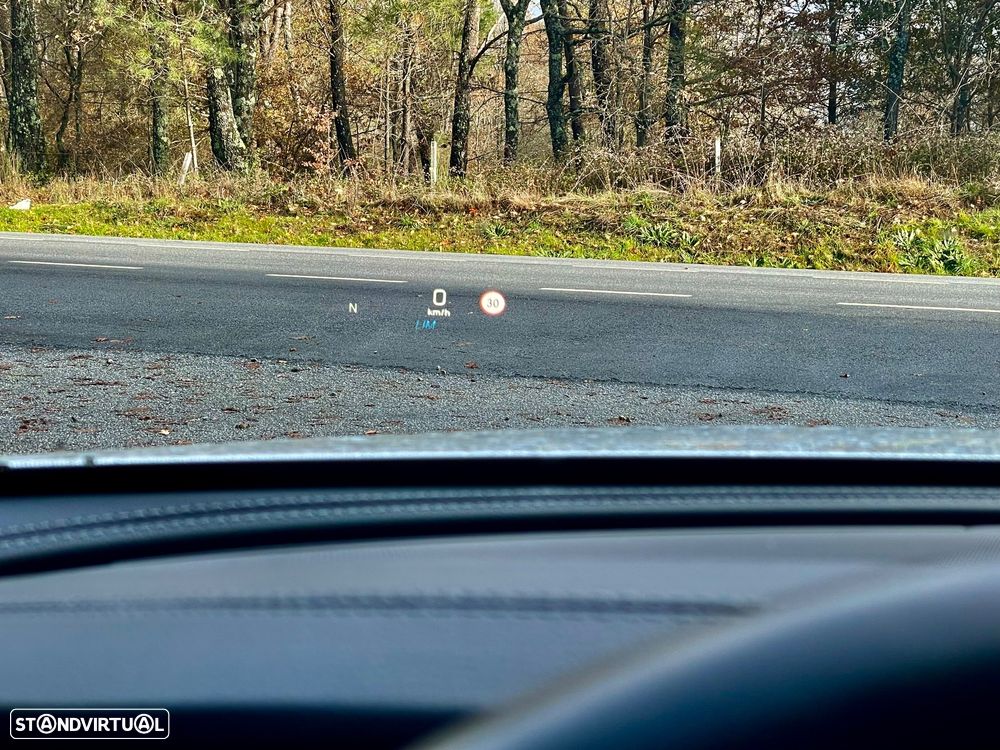 Mercedes-Benz E 300 d AMG Line - 19