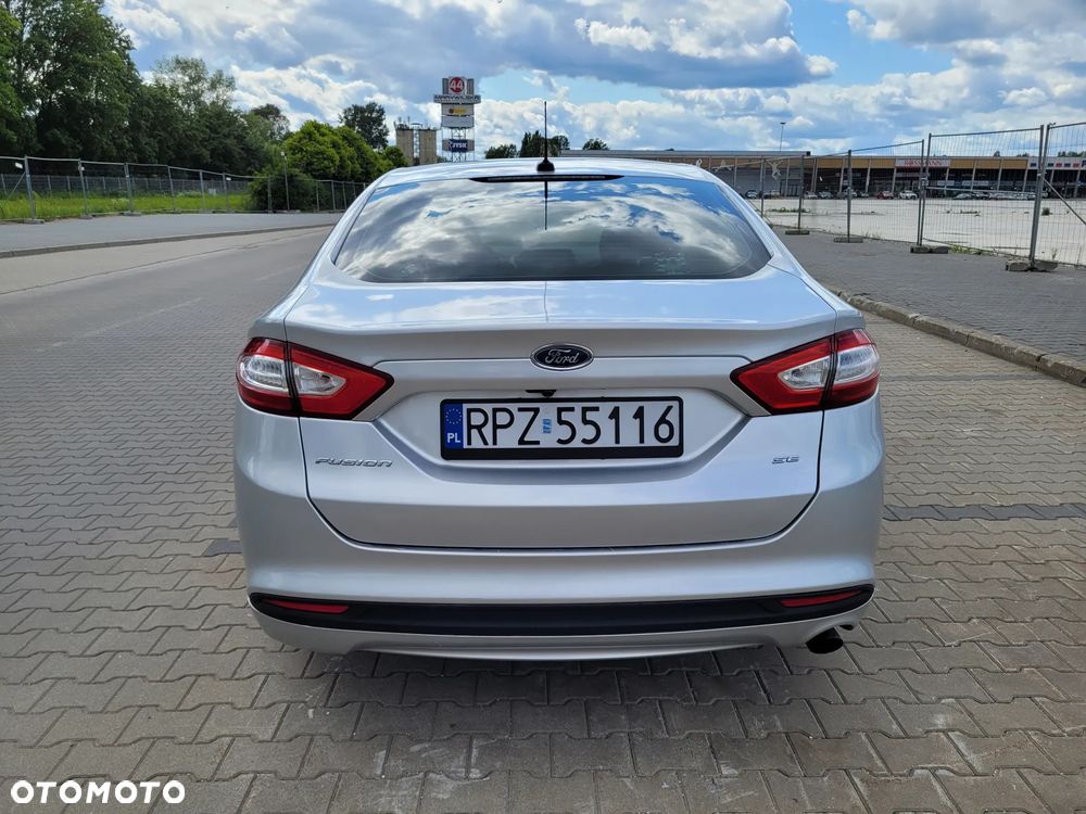 Ford Fusion - 6