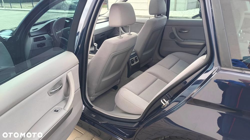 BMW Seria 3 320d DPF - 21