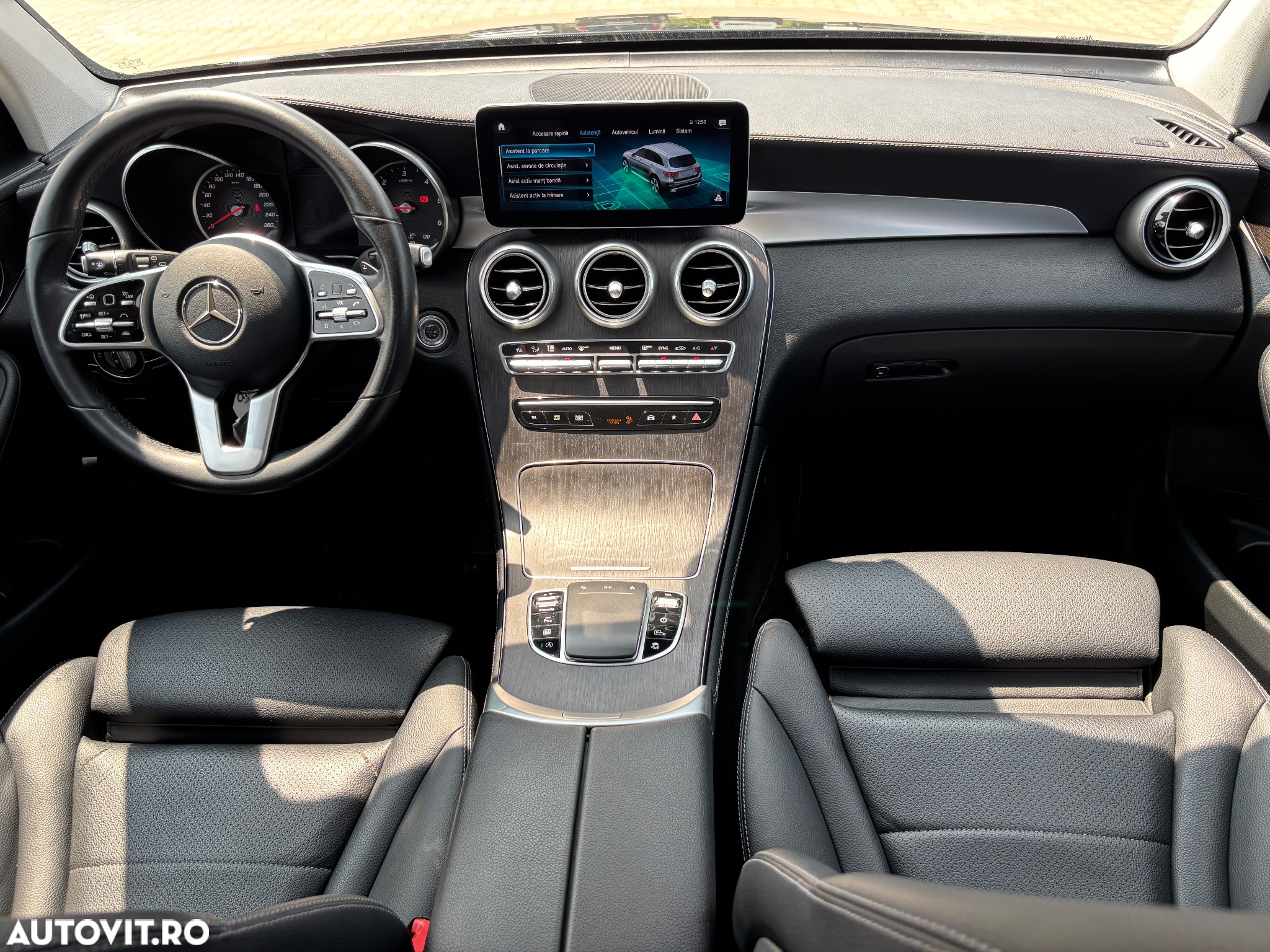 Mercedes-Benz GLC 220 d 4Matic 9G-TRONIC - 9