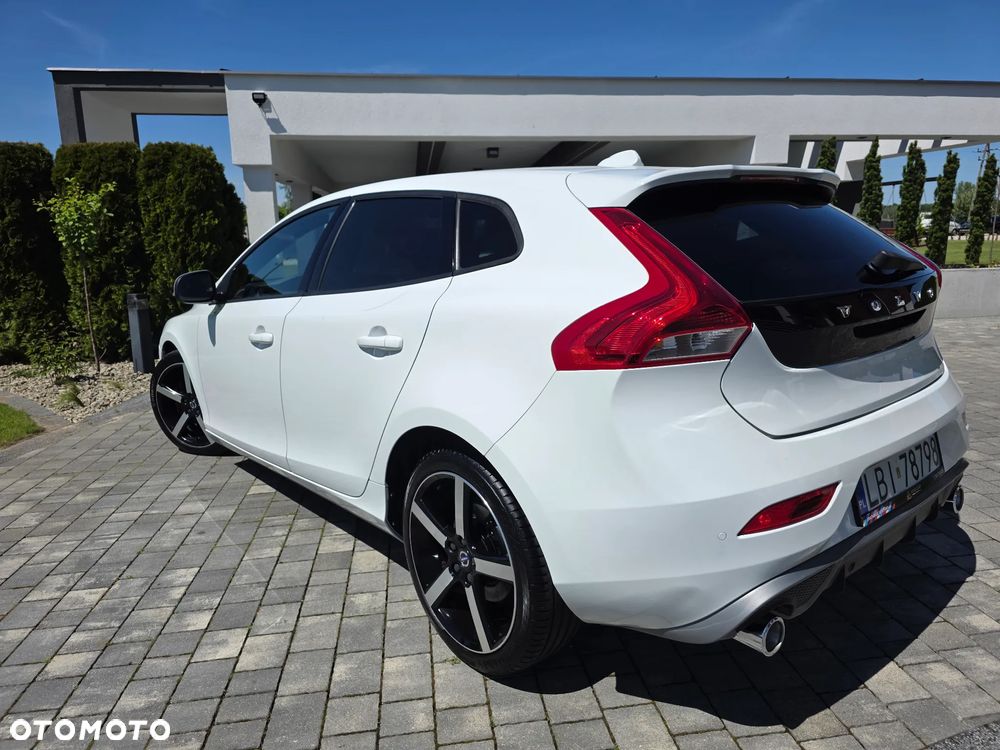 Volvo V40 D4 Geartronic RDesign - 3