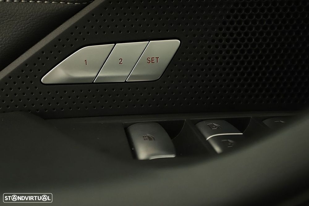 BMW 420 i Pack Desportivo M Auto - 24