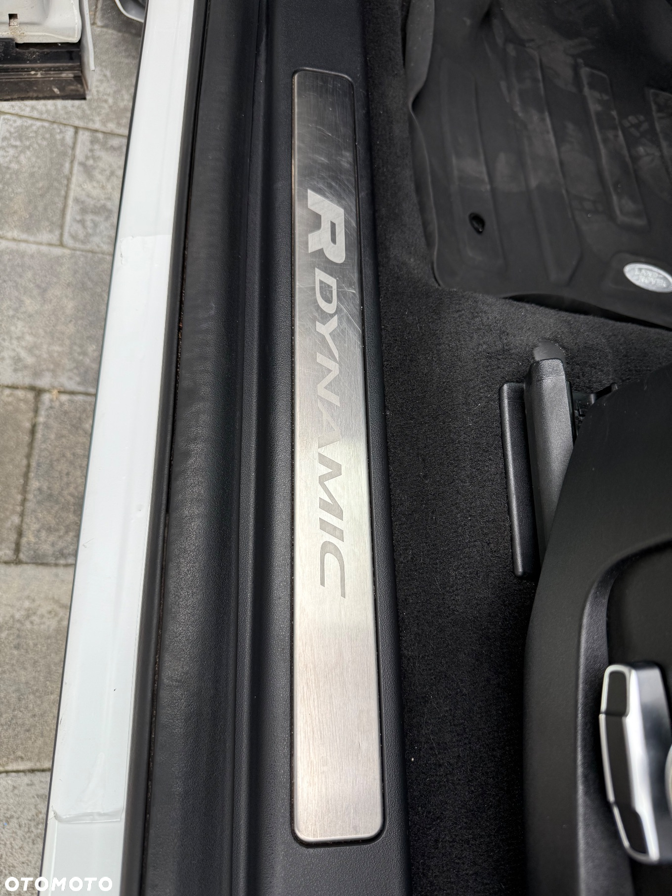 Land Rover Discovery Sport P250 R-Dynamic - 14