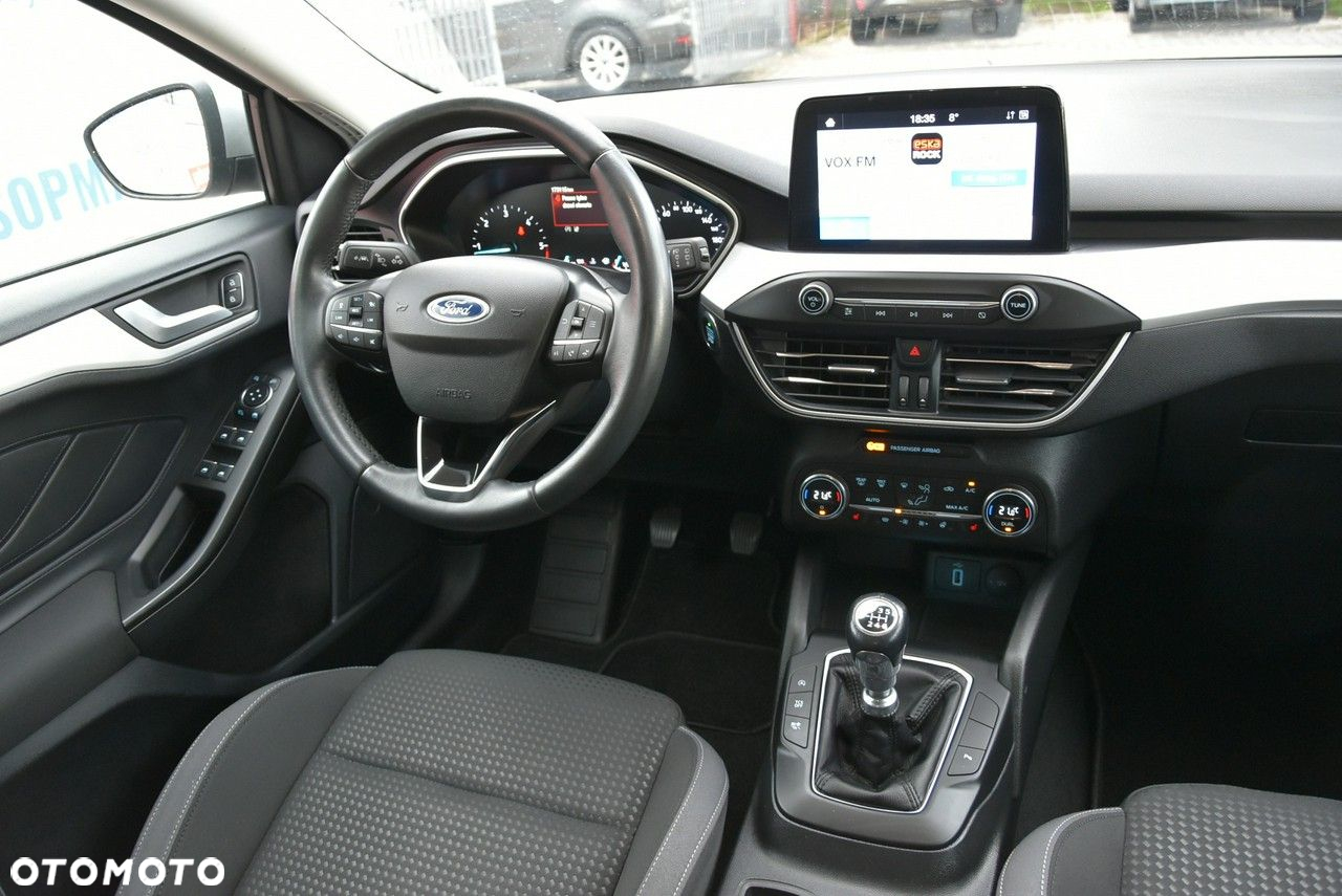 Ford Focus - 10