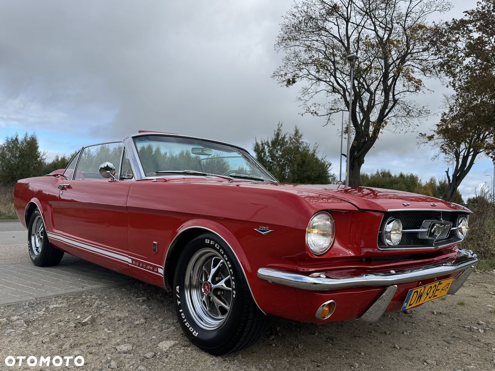 Ford Mustang - 5