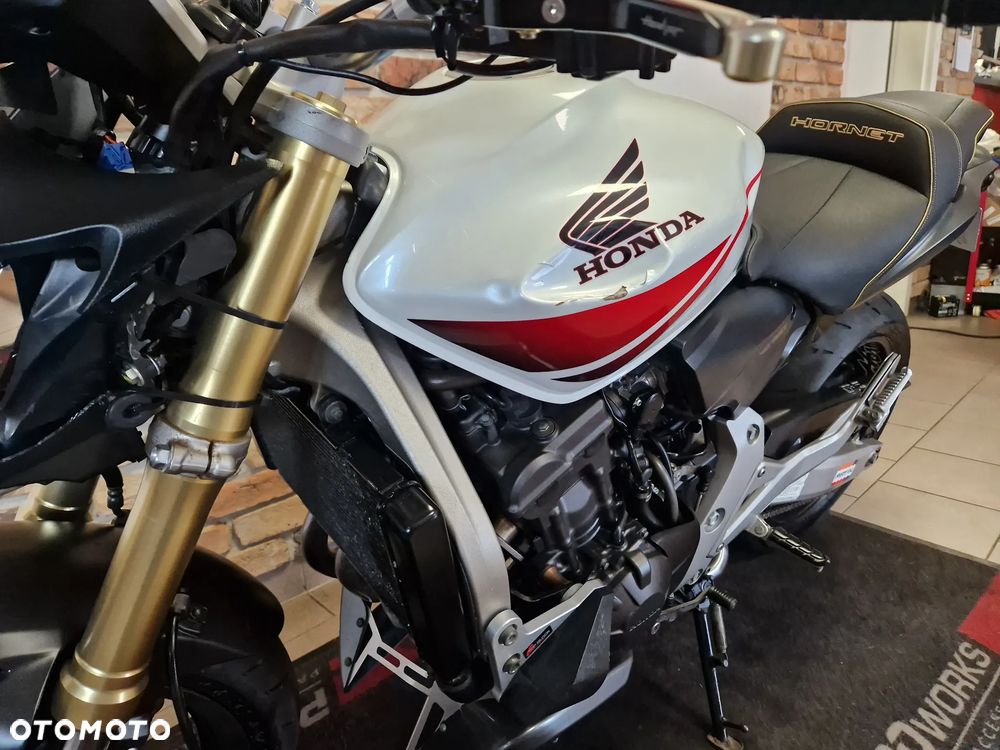 Honda Hornet - 17