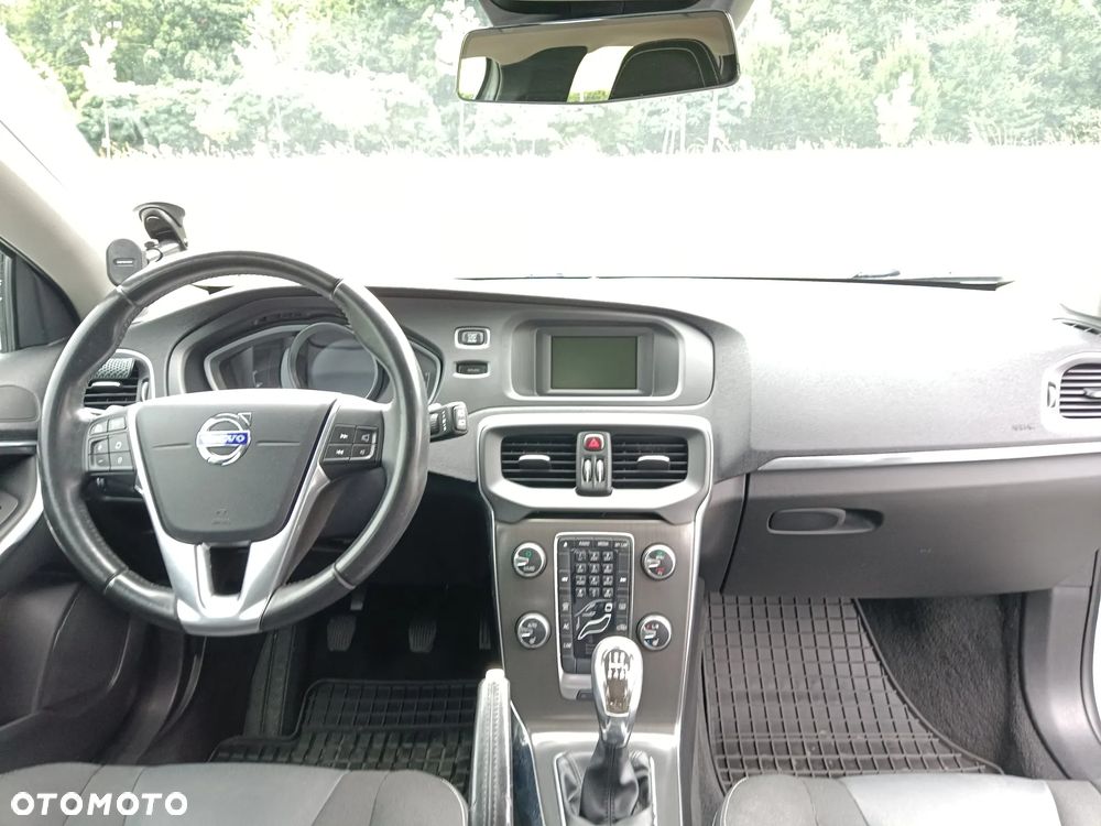 Volvo V40 D3 - 19