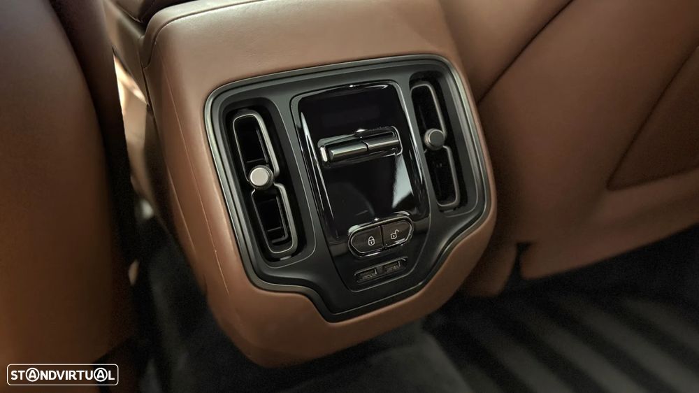 Aston Martin DBX 707 - 19