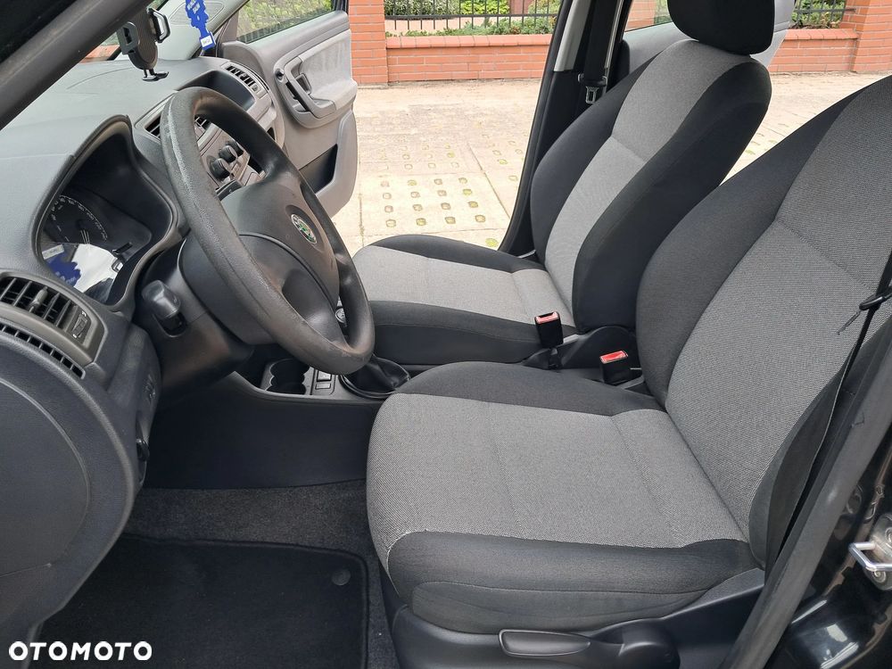 Skoda Fabia 1.2 HTP Classic - 7